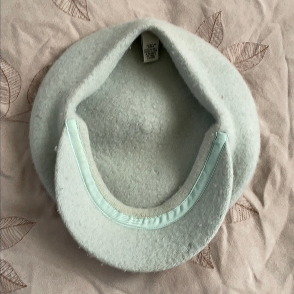 Winter hats - Picture 6 of 10